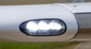 17 Airmart Ace Landing Lights