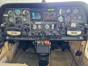 1972 Cessna 310q Forsale Airmart (6)