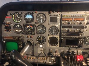 1976 Cessna 310r Forsale Airmart (4)