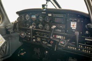 1981 Piper Warrior Ii Forsale Airmart (6)