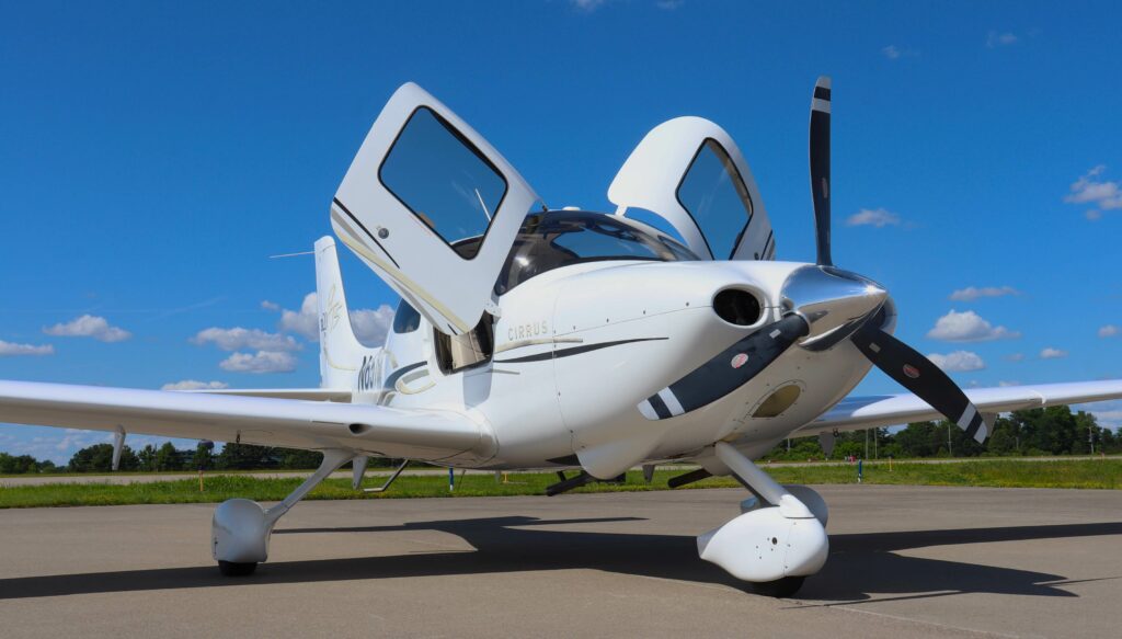 2005 Cirrus Sr20 Forsale Airmart (6)