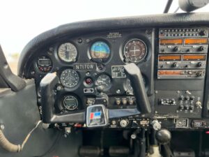 1963 Piper Cherokee 180 Forsale Airmart (16)