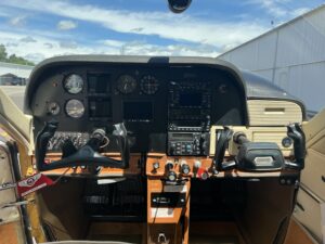 1974 Cessna 177b Cardinal Forsale Airmart (11)