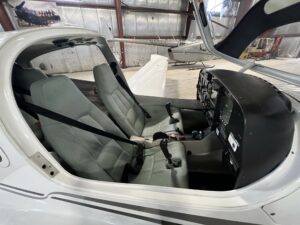 2003 Diamond Da40 Forsale Airmart (5)