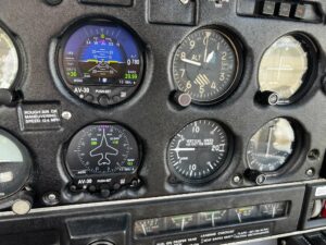 1976 Piper Warrior Forsale Airmart (4)