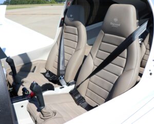 2023 Diamond Da40ng Forsale Airmart (6)