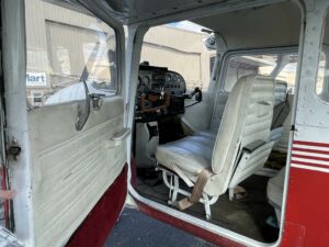 1966cessna 172g Skyhawk Forsale Airmart (10)