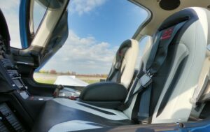 2004 Cirrus Sr22 G2 Gts Turbo Forsale Airmart (1)
