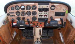 1978 Cessna 172n Skyhawk Forsale Airmart (3)
