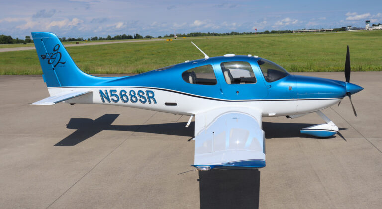 Cirrus SR22 G2 GTS Turbo N568SR
