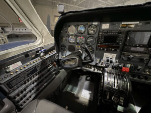 1977 Cessna 310r Forsale Airmart (8)