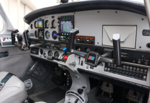 1978 Piper Cherokee6 300 Forsale Airmart (2)