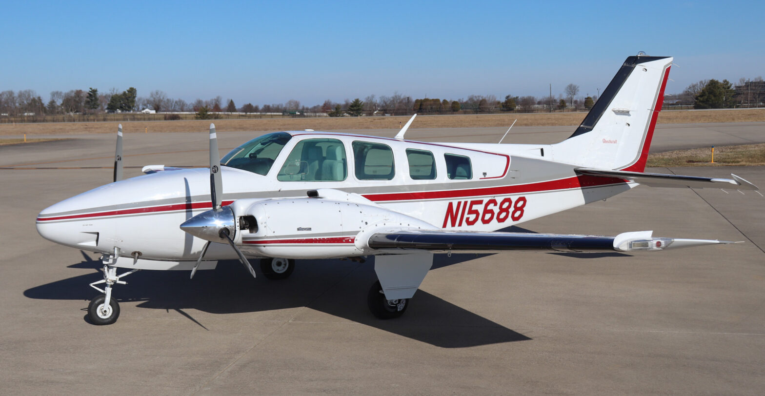 1988 Beech 58 Baron Forsale Airmart (5)