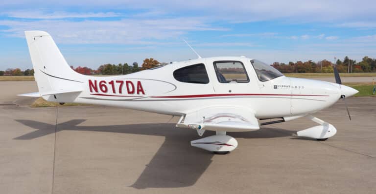 Cirrus SR20 G2 N617DA
