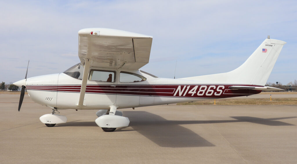 1976 Cessna 182p Skylane Forsale Airmart (8)