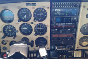 1979 Cessna Turbo Tr182rg Skylane Forsale Airmart (3)