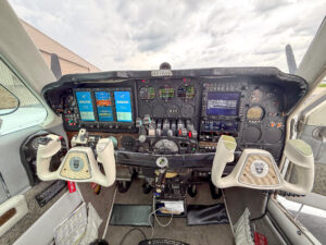 1975 Baron B55 Forsale Airmart16