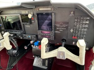 1987 Mooney M20j Forsale Airmart (2)