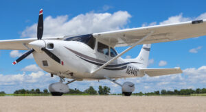 1999 Cessna 182s Skylane Forsale Airmart (10)