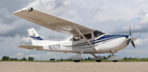 2005 Cessna 182t Forsale Airmart10