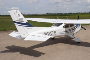 2005 Cessna 182t Forsale Airmart18