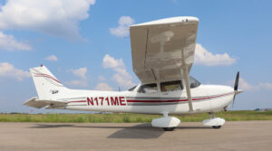 2000 Cessna 172s Skyhawk Forsale Airmart (11)