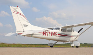 2000 Cessna 172s Skyhawk Forsale Airmart (17)
