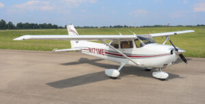 2000 Cessna 172s Skyhawk Forsale Airmart (8)