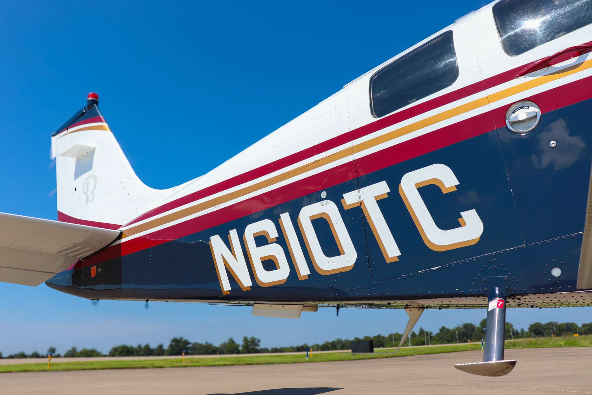 2005 Beechcraft G36 Bonanza Forsale Airmart (19)