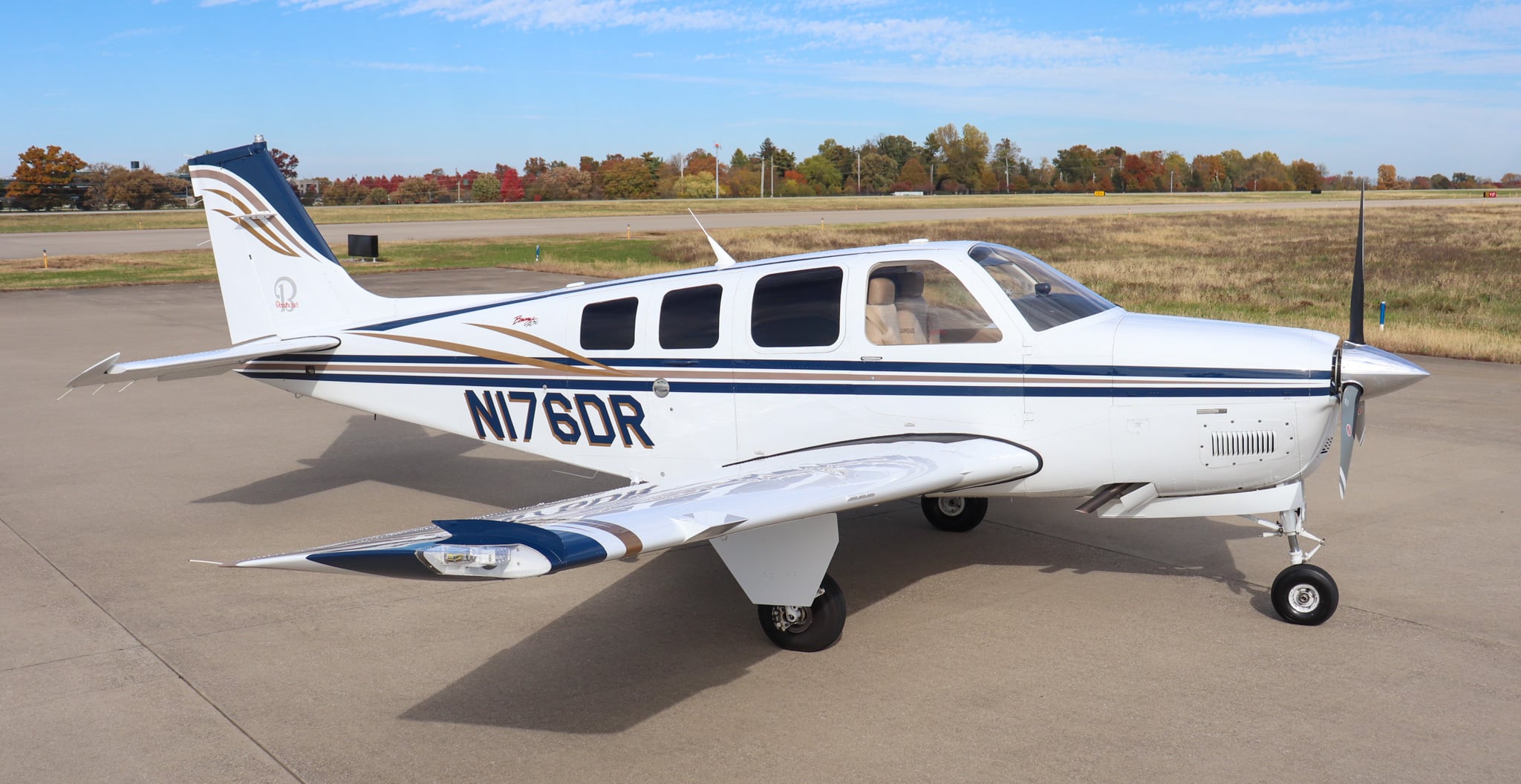 砂金(B7) Beechcraft A36 Bonanza N176DR - AirMart Planes For Sale