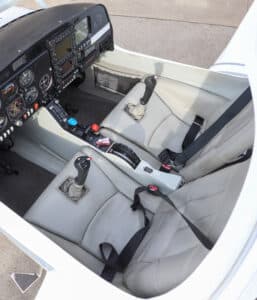 2002 Diamond Da40 Forsale Airmart (4)