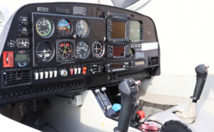 2002 Diamond Da40 Forsale Airmart (5)