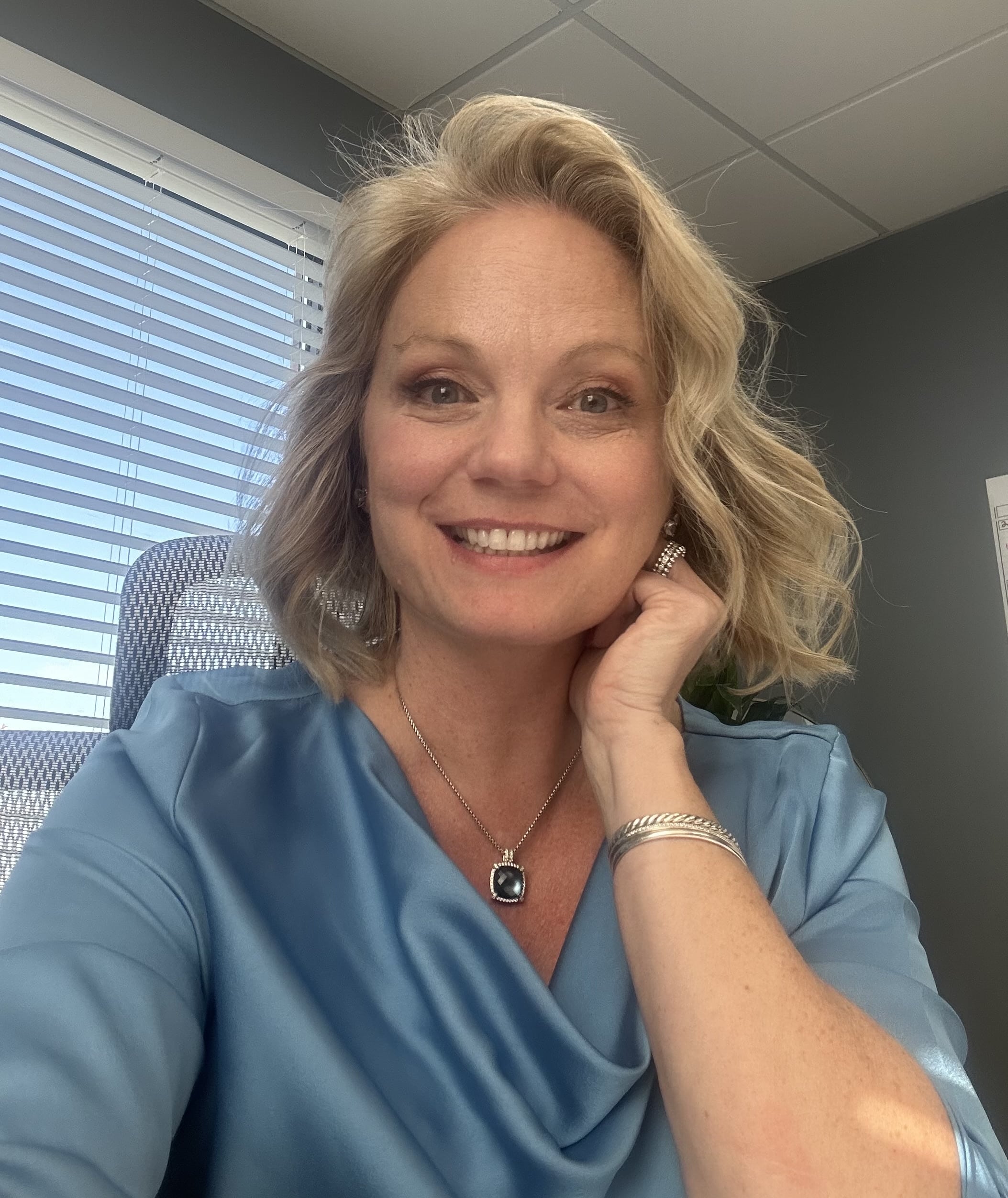 Kim Profile Picture 1