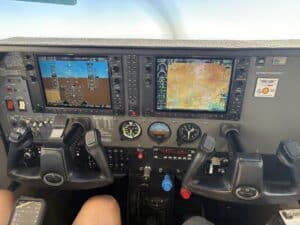 2005 Cessna 182t Skylane Forsale Airmart (13)