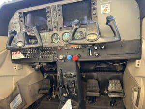 2005 Cessna 182t Skylane Forsale Airmart (18)