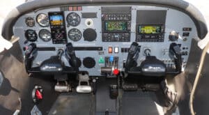 1974 Piper Arrow Forsale Airmart (1)