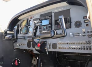 1974 Piper Arrow Forsale Airmart (2)