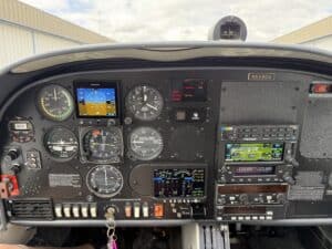 2001 Diamond Da40 Forsale Airmart (3)