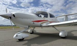 2001 Diamond Da40 Forsale Airmart (5)