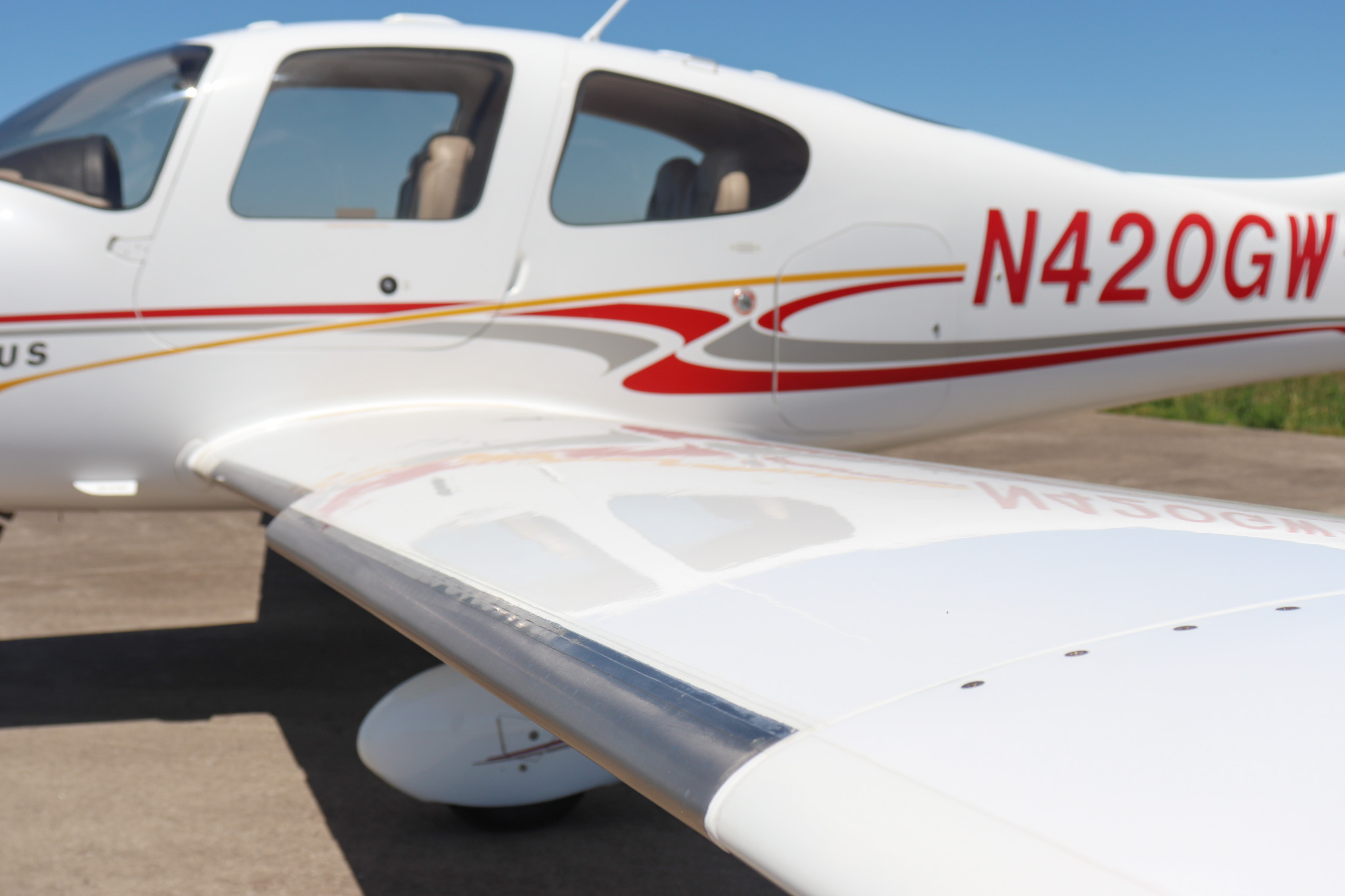 2004 Cirrus Sr22 G2 Forsale Airmart (12)