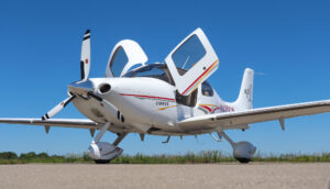 2004 Cirrus Sr22 G2 Forsale Airmart (5)
