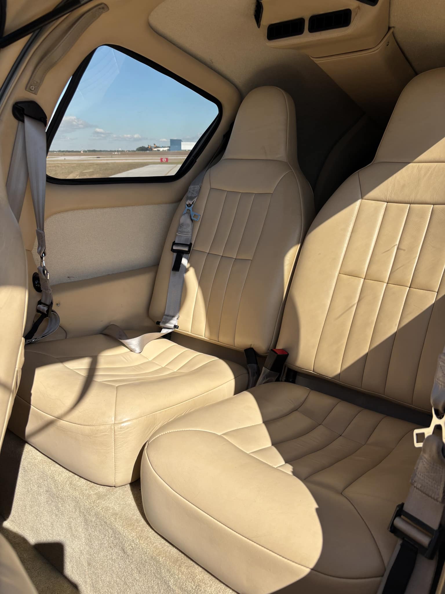 2004 Columbia400 Forsale Airmart (13)