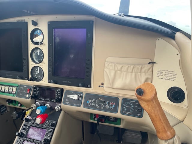 2004 Columbia 400 Forsale Airmart (10)