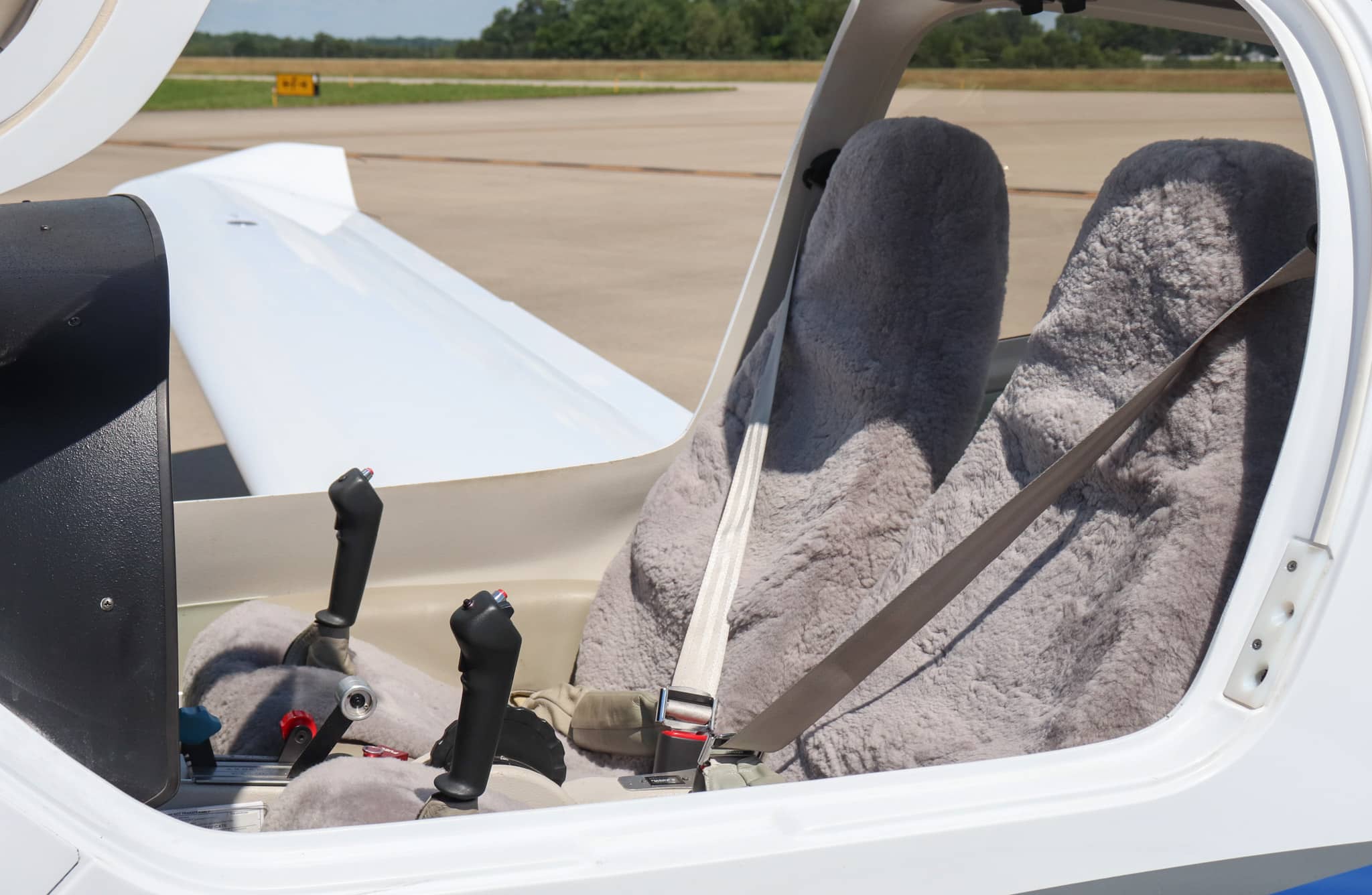 2007 Diamond Da40 Forsale Airmart (2)