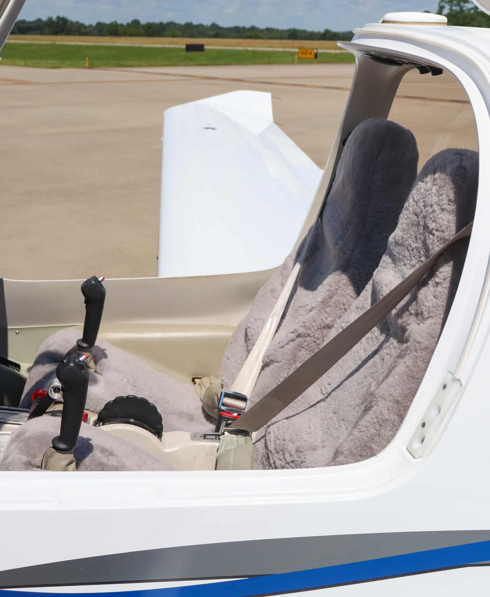 2007 Diamond Da40 Forsale Airmart (3)