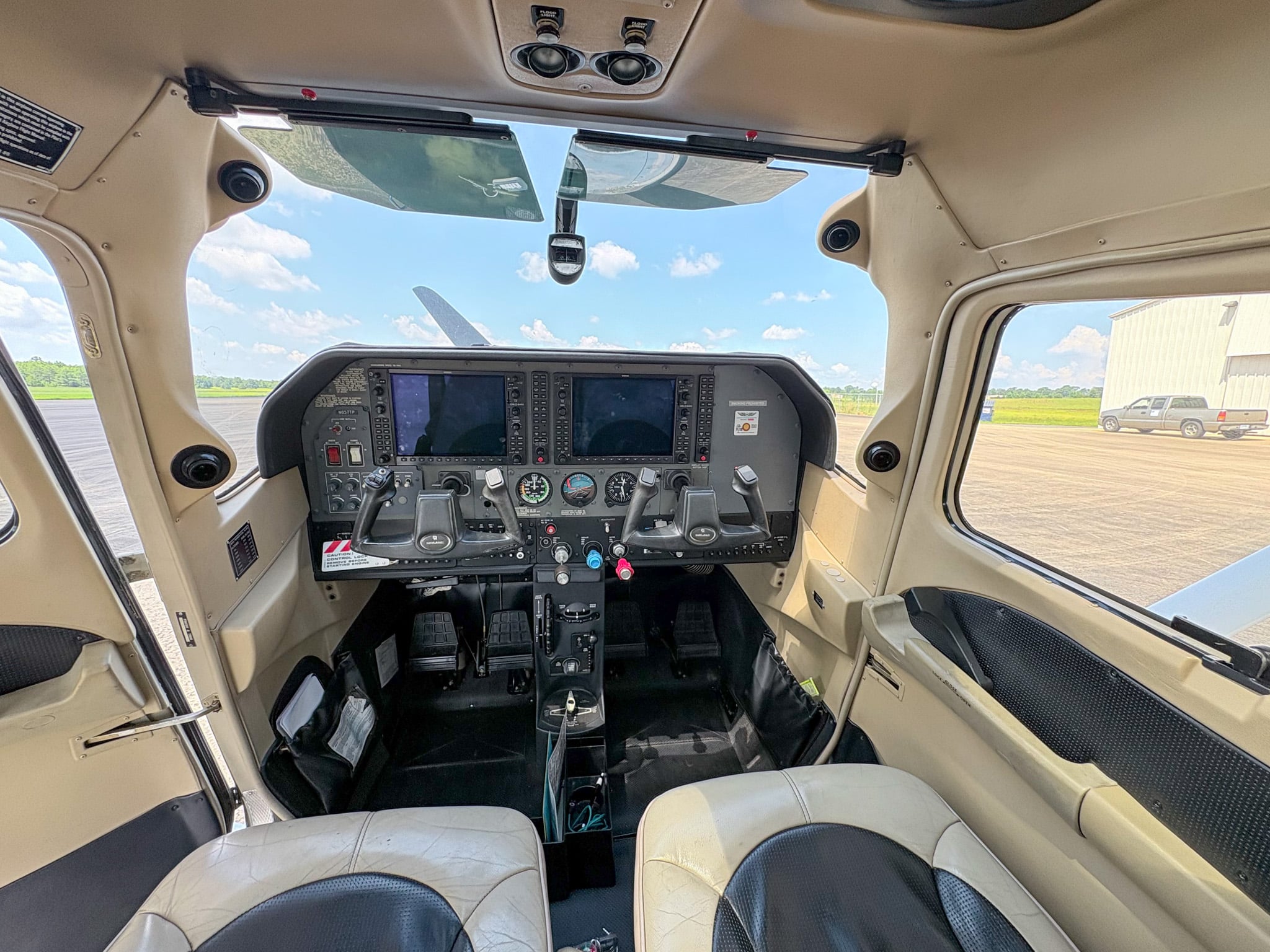 2010 Cessna 182t Skylane Forsale Airmart (12)