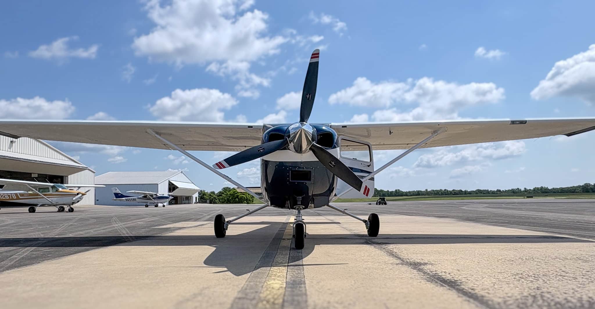2010 Cessna 182t Skylane Forsale Airmart (7)
