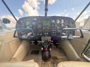 1963 Piper Aztec Forsale Airmart (4)