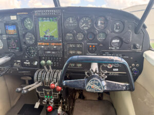 1963 Piper Aztec Forsale Airmart (9)