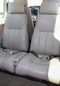 1987 Beechcraft A36 Bonanza Forsale Airmart (3)